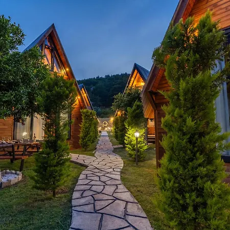 Karaoez Sapphire Bungalows